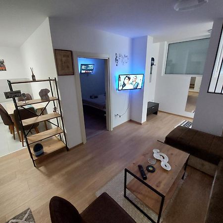 Apartman Muzika Jagodina Exteriör bild