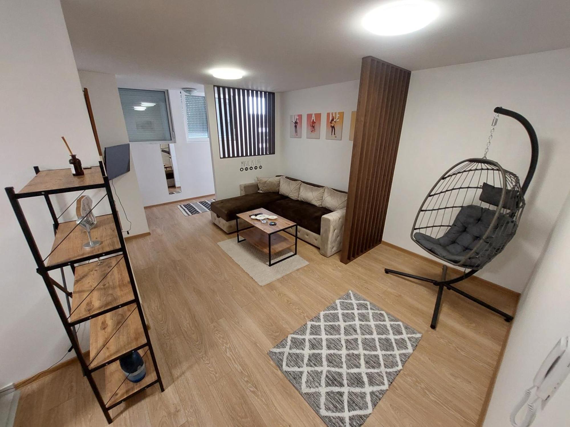 Apartman Muzika Jagodina Exteriör bild
