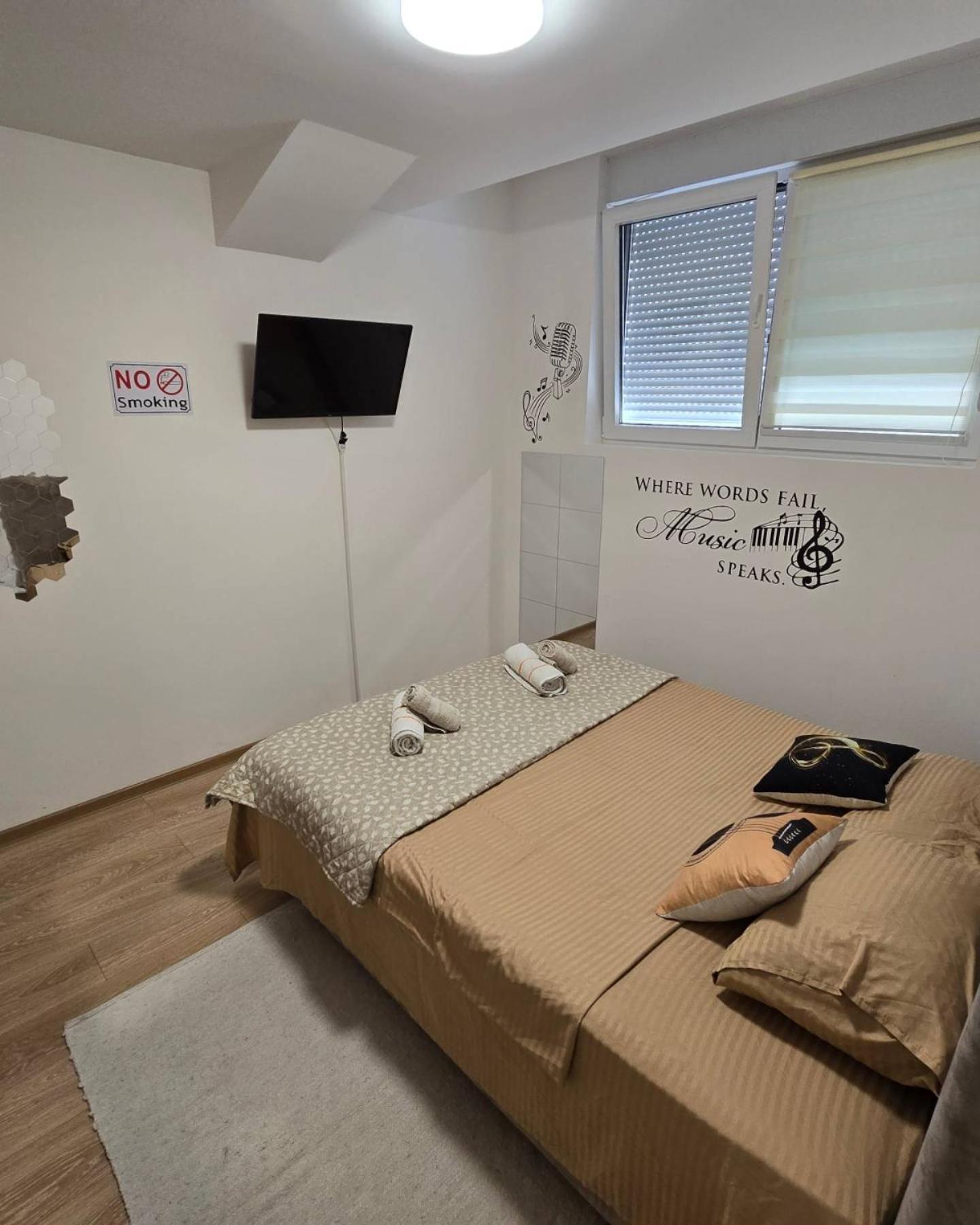 Apartman Muzika Jagodina Exteriör bild